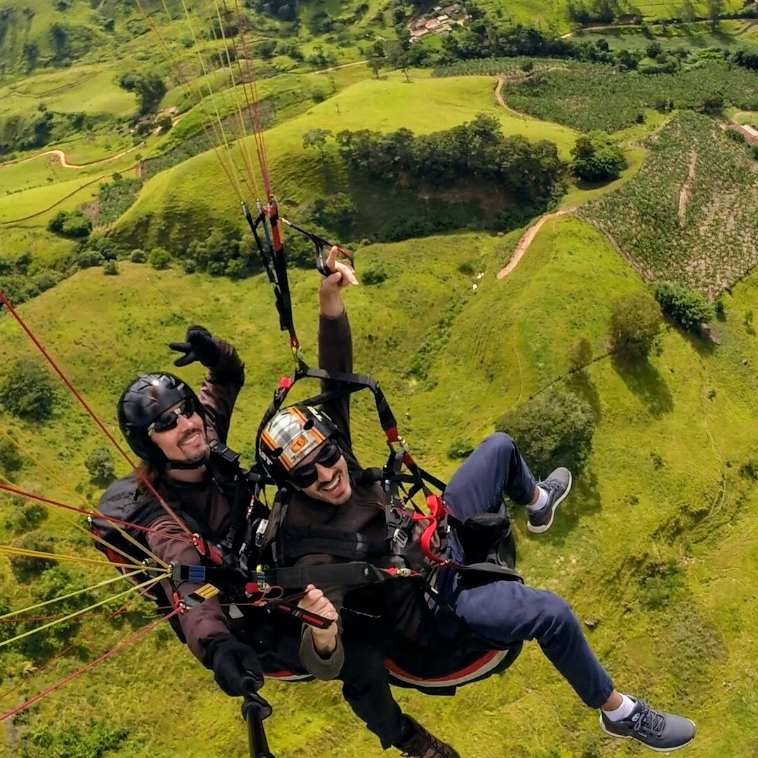 Voo Duplo de Parapente